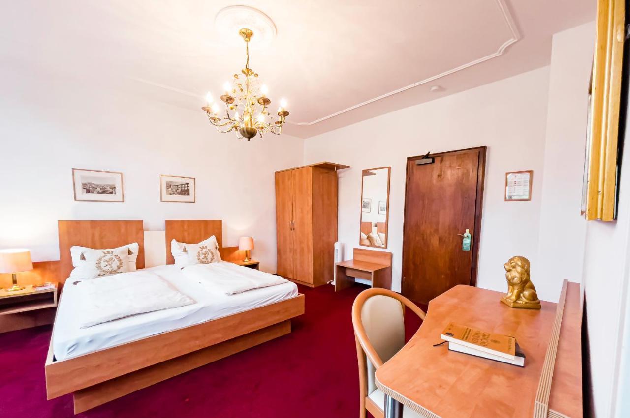Hotel Zum Goldenen Loewen Sankt Goar Exteriör bild