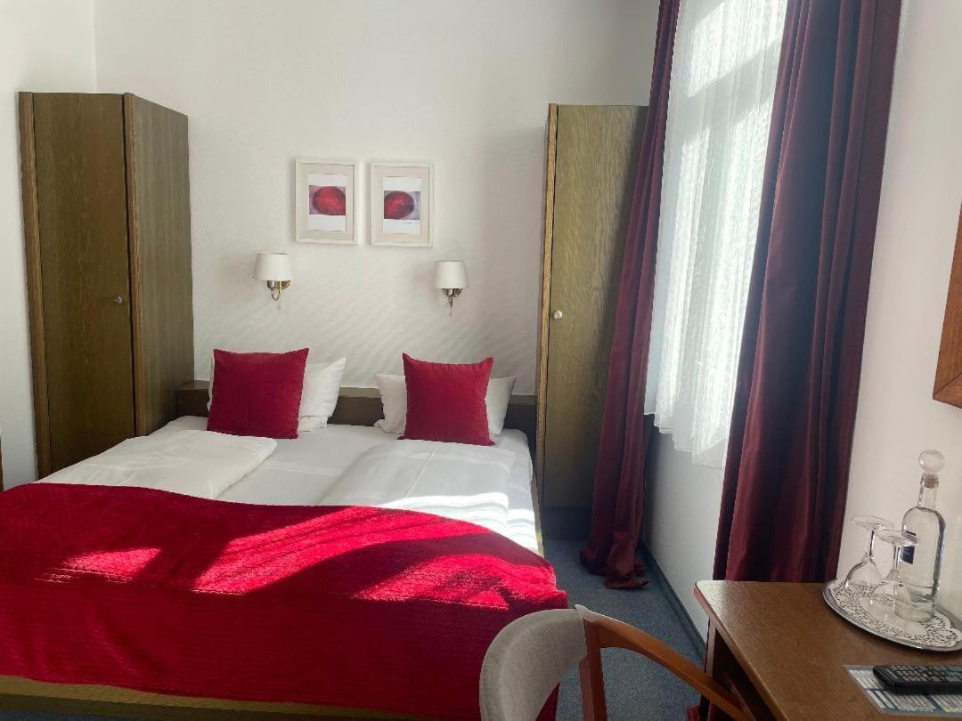 Hotel Zum Goldenen Loewen Sankt Goar Rum bild