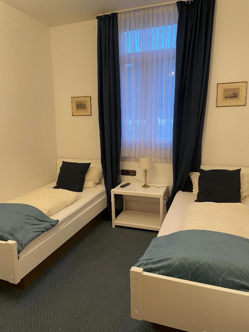 Hotel Zum Goldenen Loewen Sankt Goar Rum bild