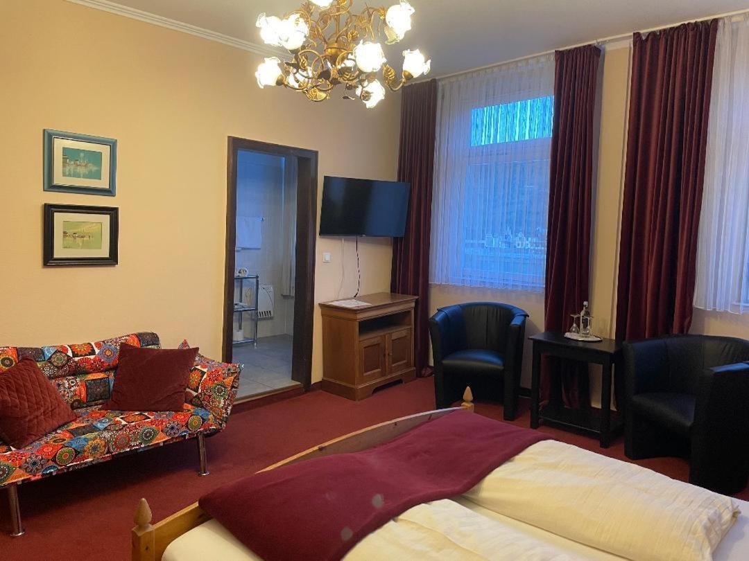 Hotel Zum Goldenen Loewen Sankt Goar Rum bild